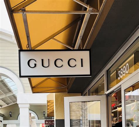 gucci outlet store livermore ca.